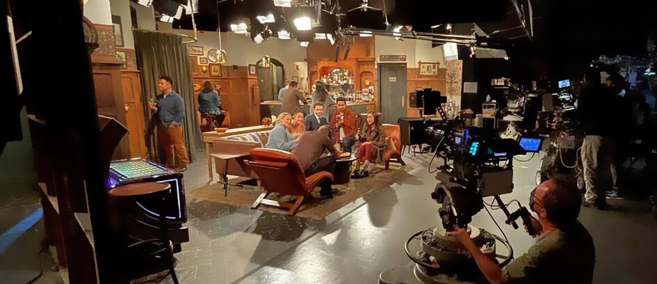 Background Actors on set of How I Met Your Father.