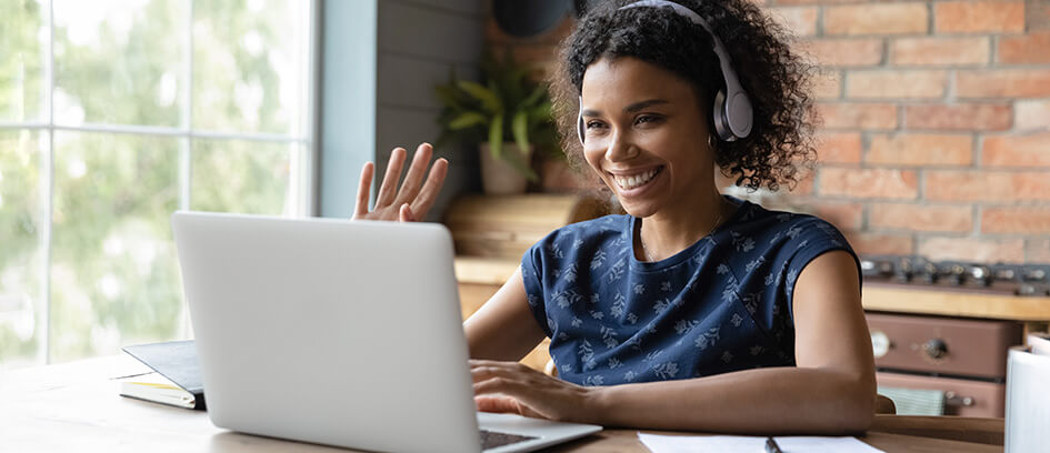 A Background Actor attending Virtual Visiting.