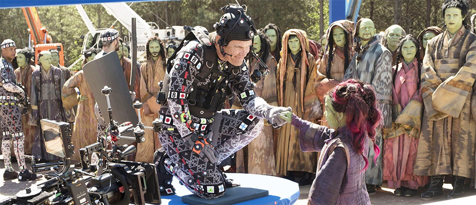 Actor Josh Brolin in a motion capture suit on the set of Avengers: Infinity War (Marvel).